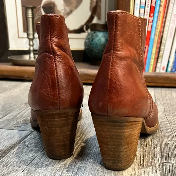 1987 | leather heeled booties - Picture 5 of 7